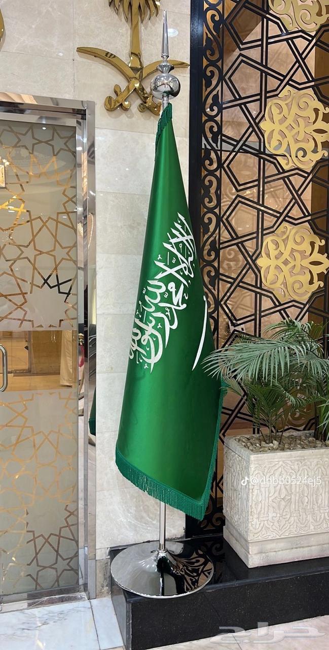 أعلام مكتبية للجهات والشركات64420688663811110