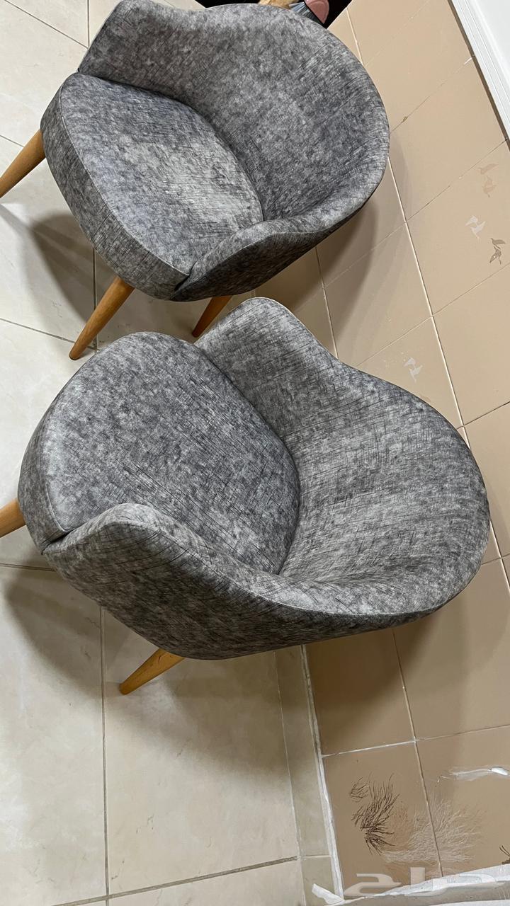 Gray Chair Set - 8 Months of Usage64443722622978110