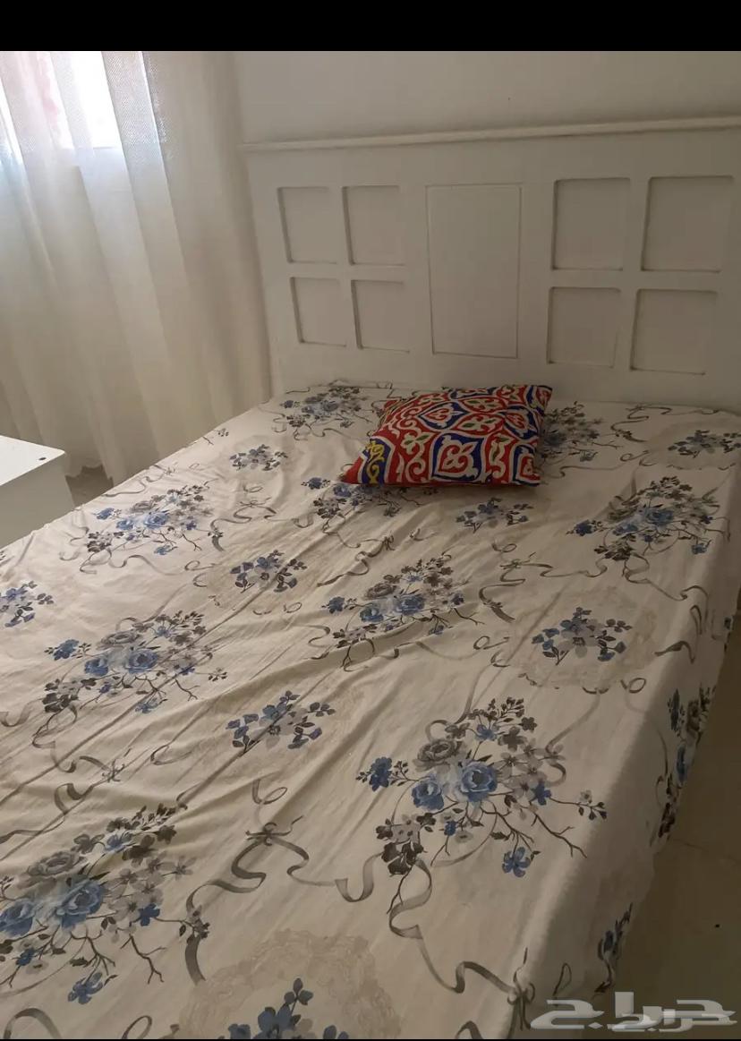 Clean and nice bed and mattress for sale at any price.64419495341314110