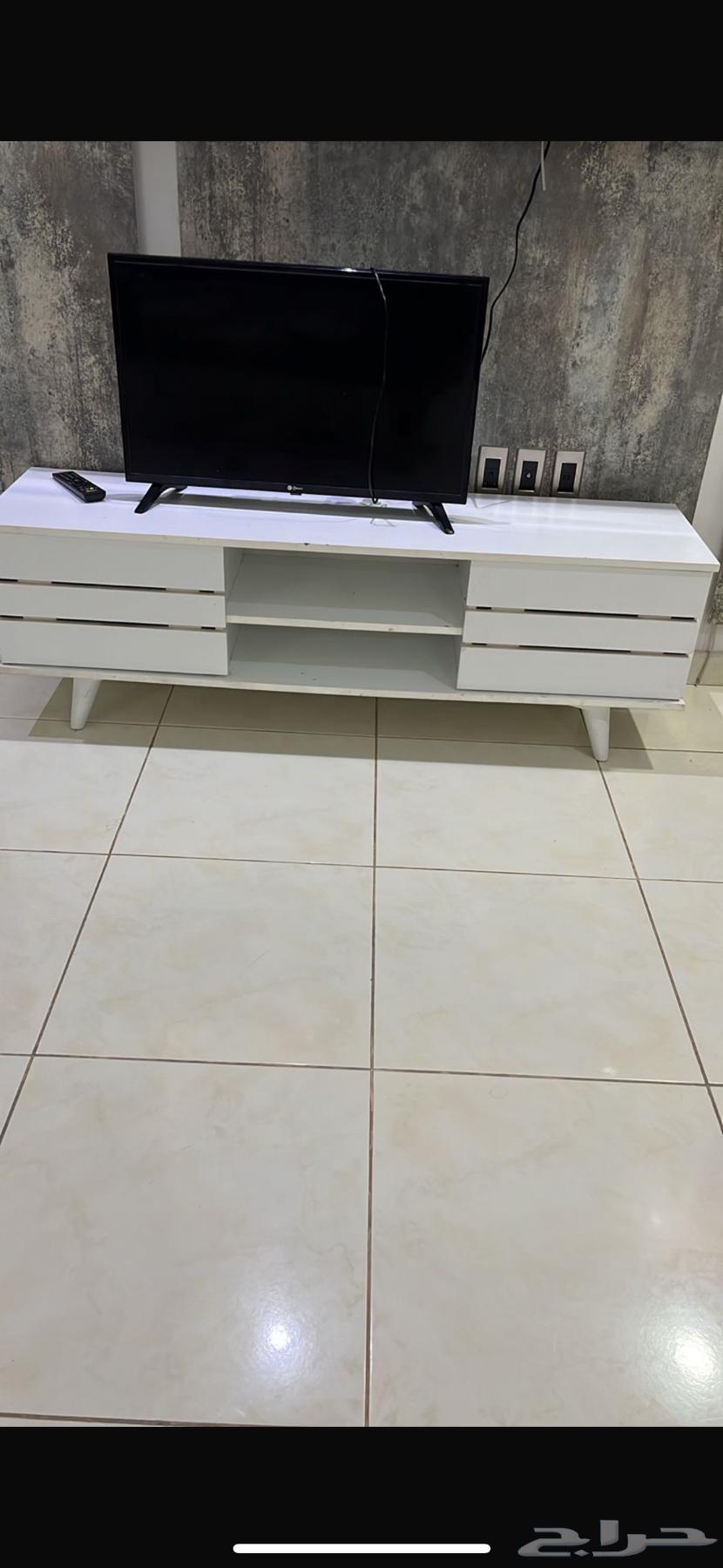 Kitchen, fridge, oven, sofa, table64420851088003112