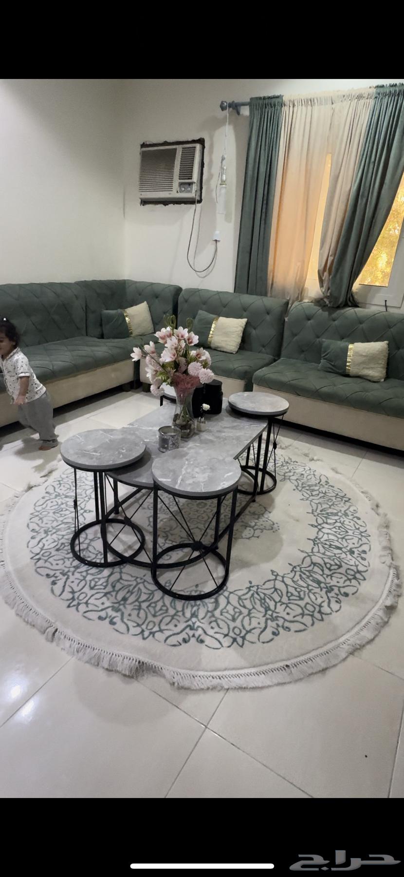 كنب وطاوله64425556252545110