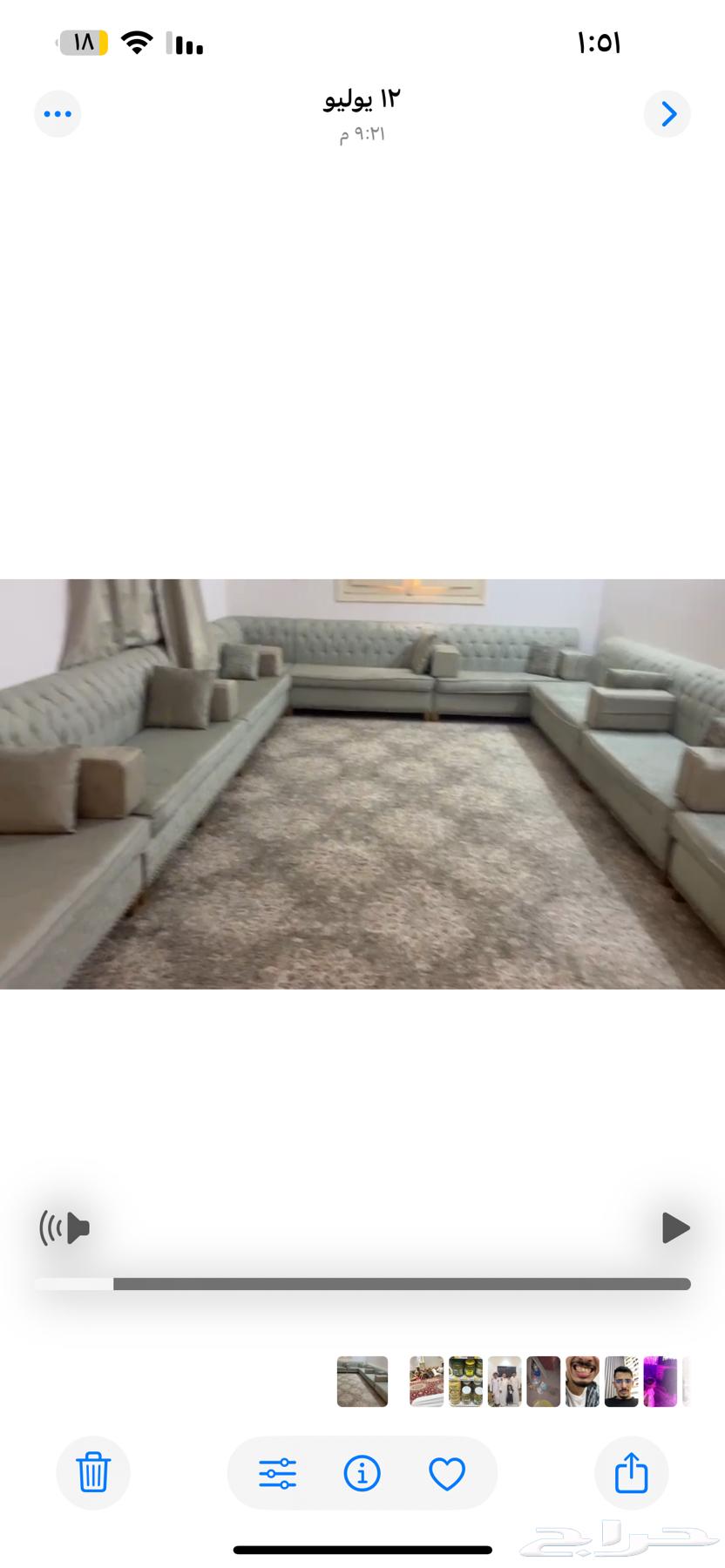 Clean seating area with a nice price64422286768387111
