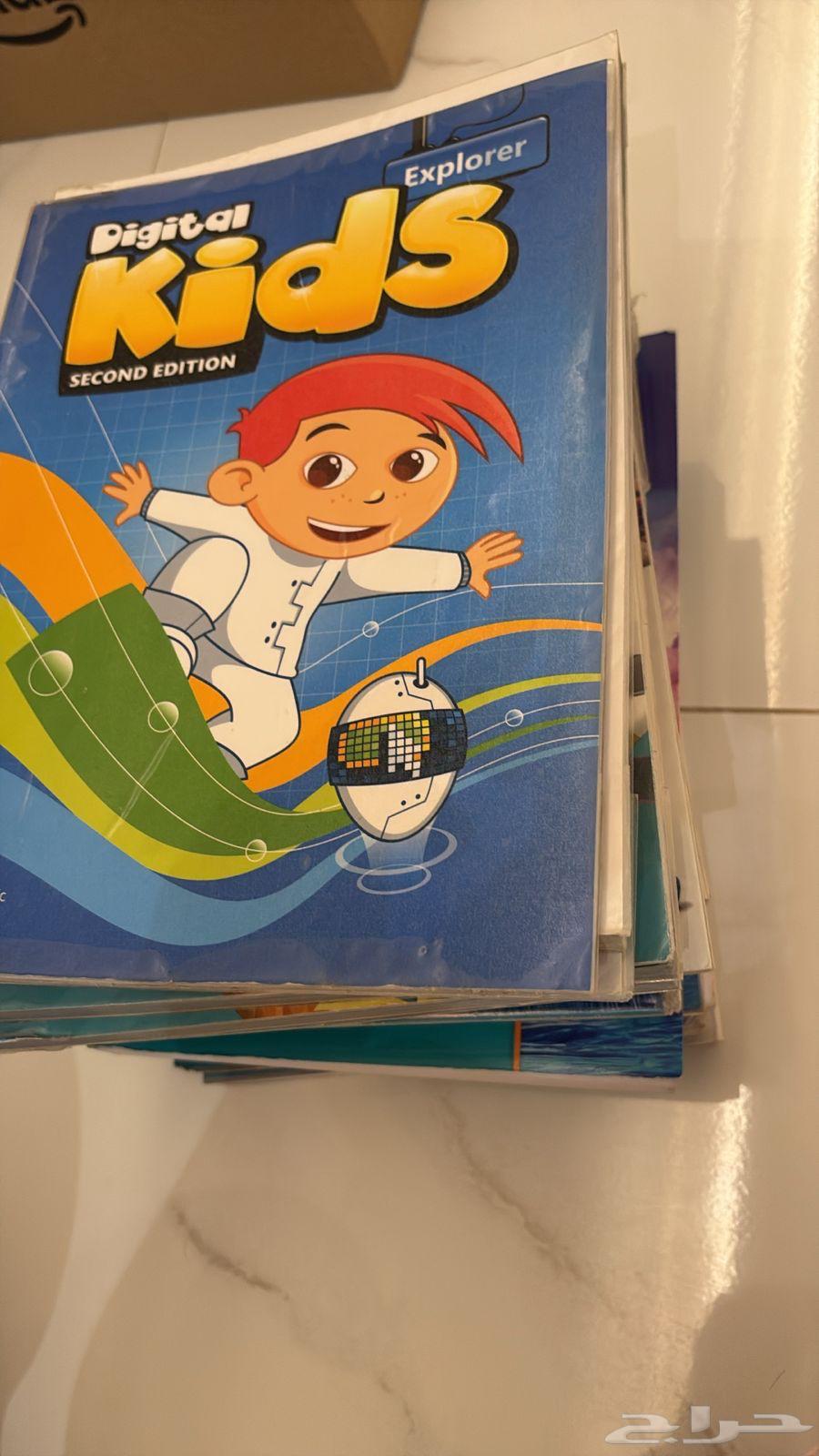 كتب عالمية مستعملة شبه جديده64424320678915111