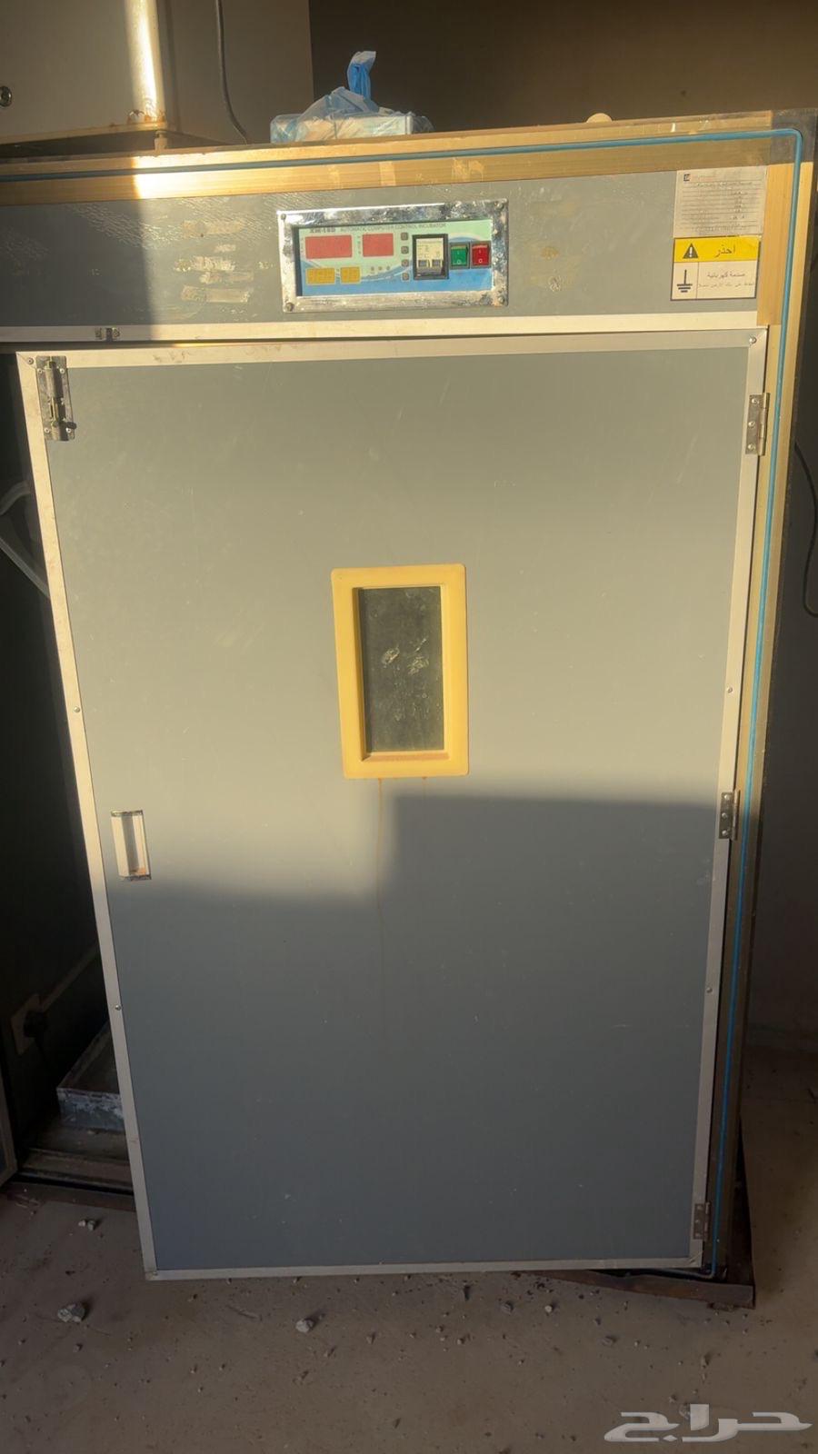 فقاسة اتوماتيك 1056 بيضة64424535297665113