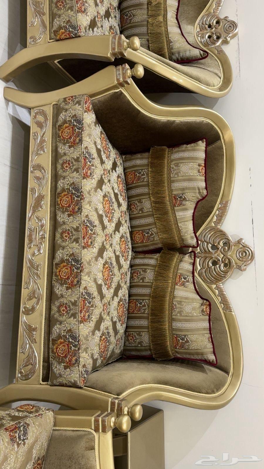 كنب كلاسيكي64423917816834111