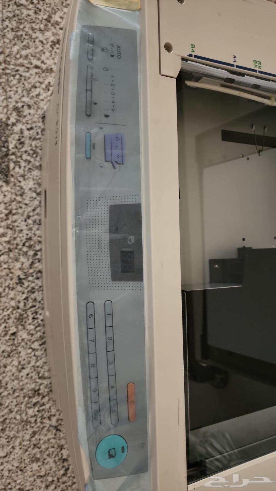 آله تصوير شارب وتعمل بشكل ممتاز64419508810498110