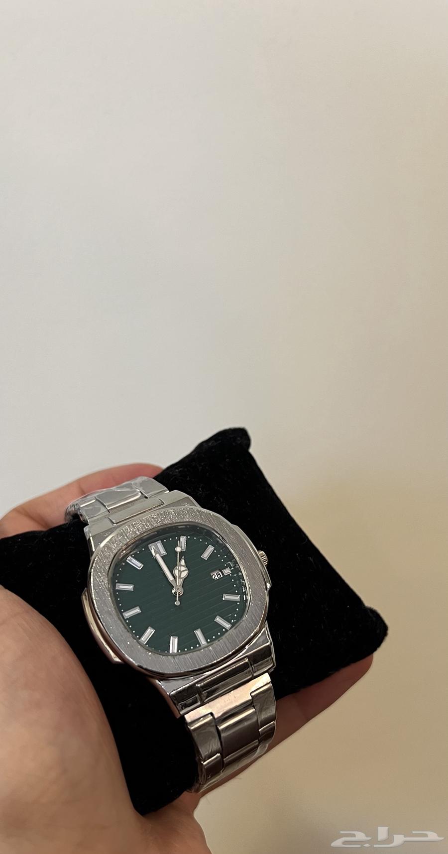 للبيع ساعة رجالية فخمه64420702105601112