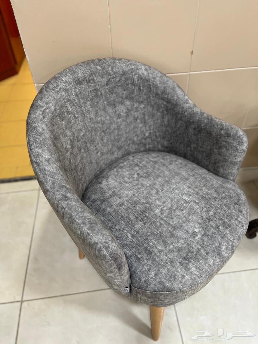 Gray Chair Set - 8 Months of Usage64443722622978112