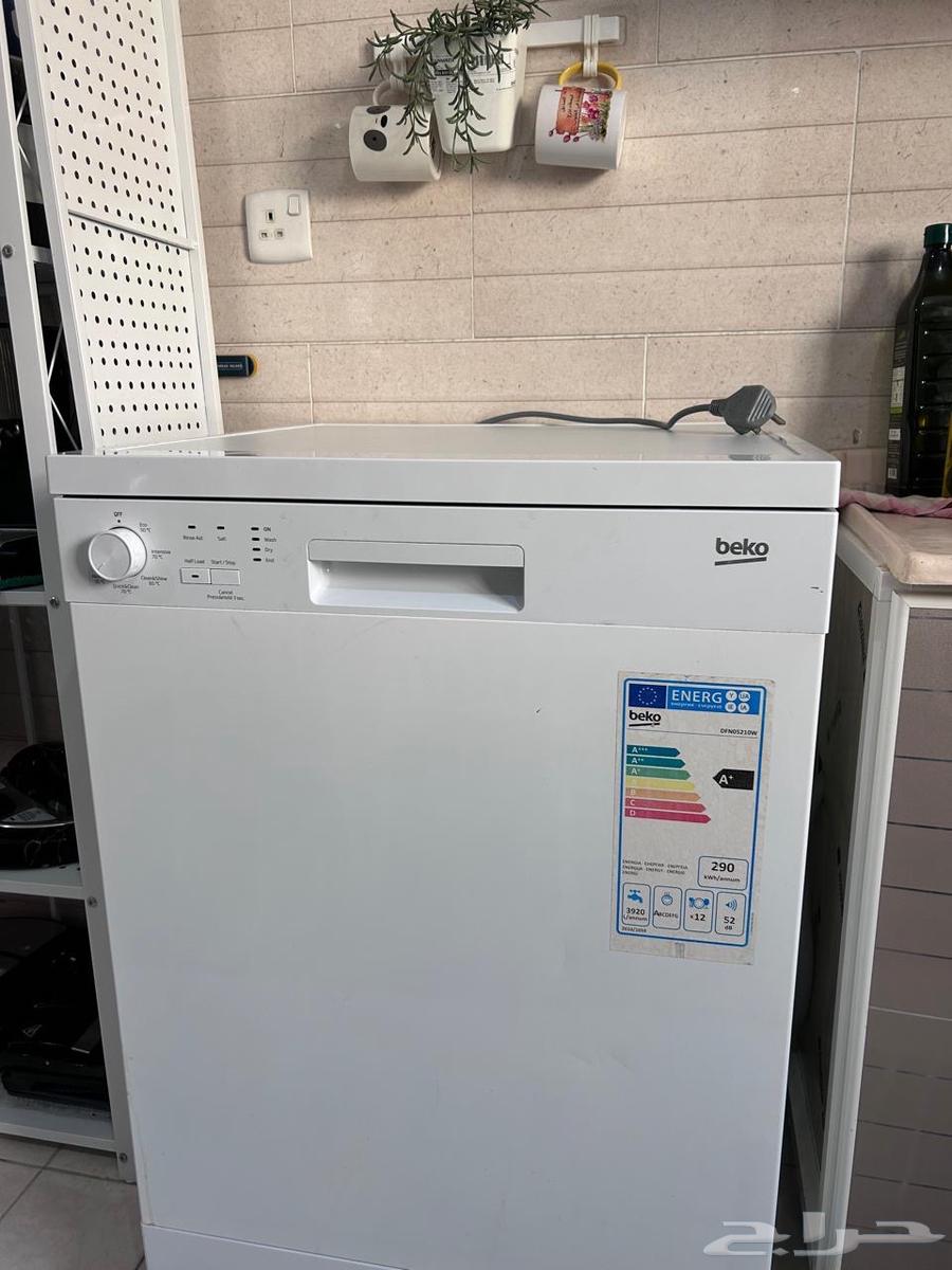 غسالة أطباق بيكو نظيفة جدا لكن فيها عطل بسيط في شفط المياه64421053580803110