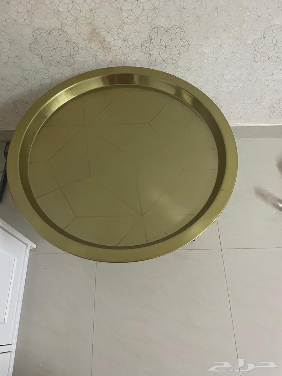 New Center Point side table. With delivery64421323708290110