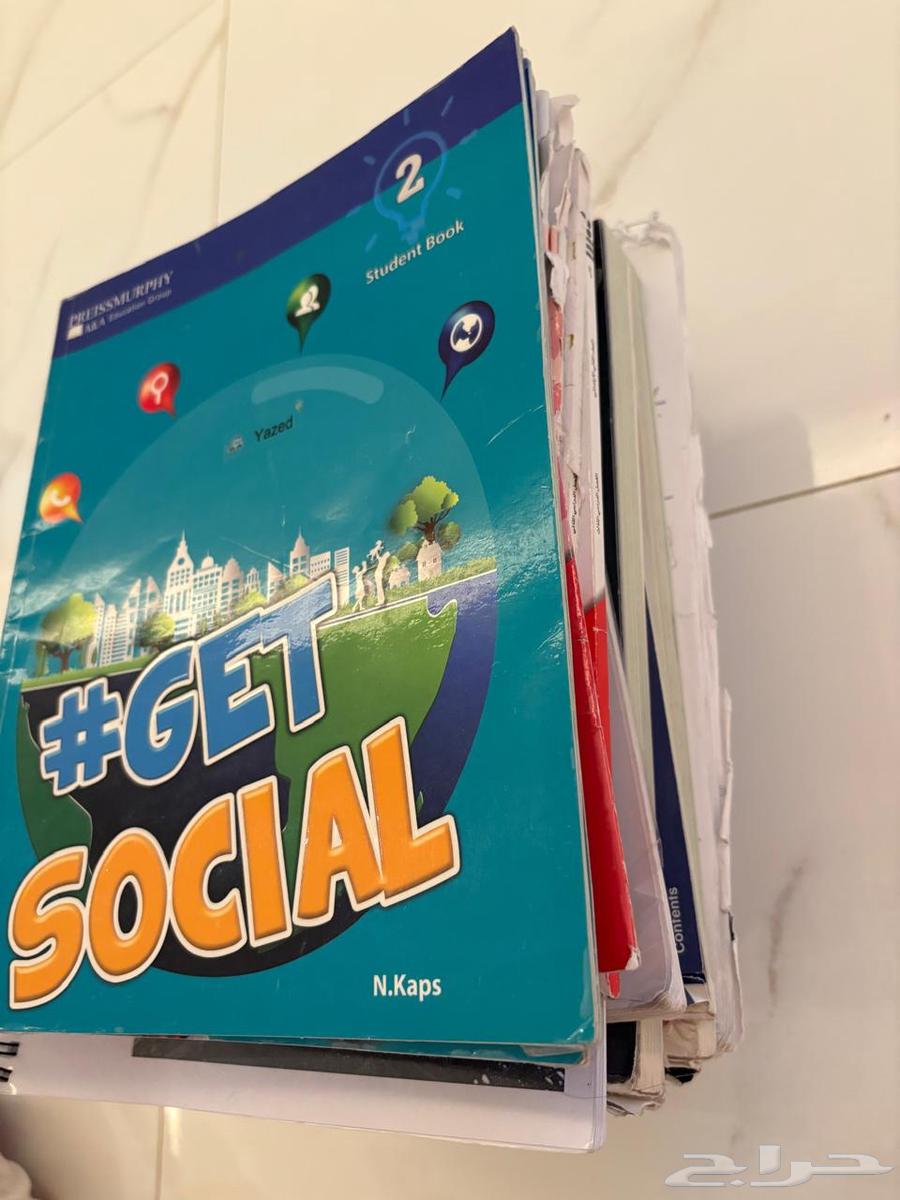 كتب عالمية مستعملة شبه جديده64424320678915114