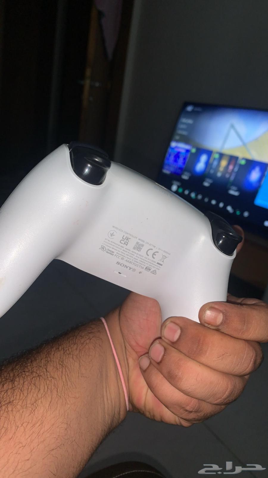 يد سوني 564427731165569110