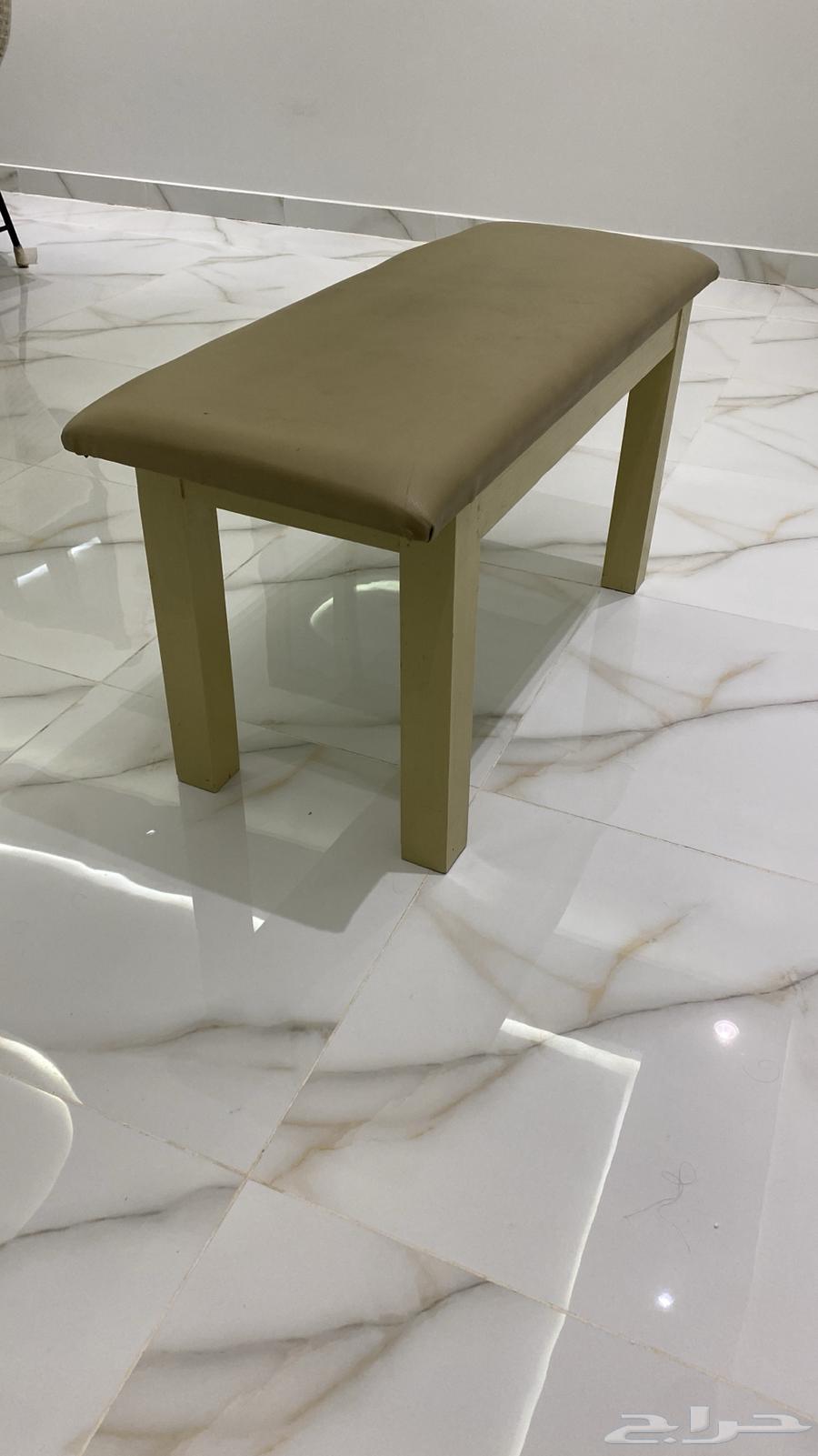 كرسي للبيع استعمال نظيف64432482130689112