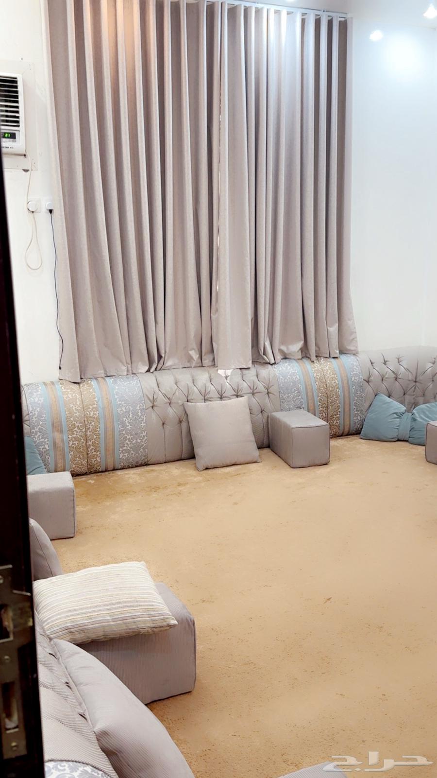 The full floor seating with carpet and star costs a thousand64430394759297112