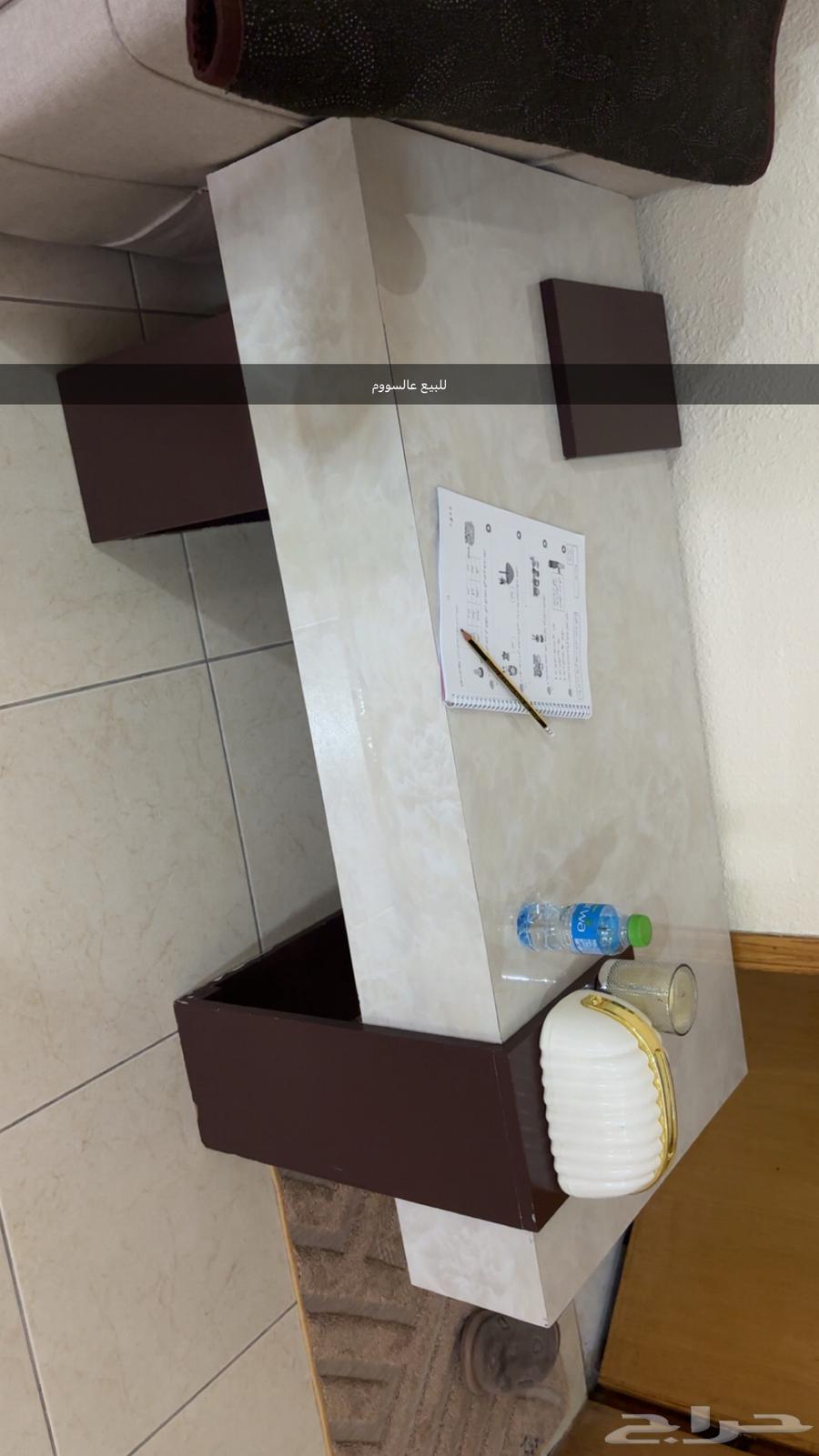 طاولة للبيع عالسوم64428536698754110