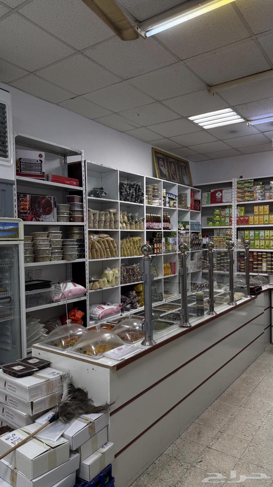 محمصة للبيع بكامل اغراضها64432917392386114