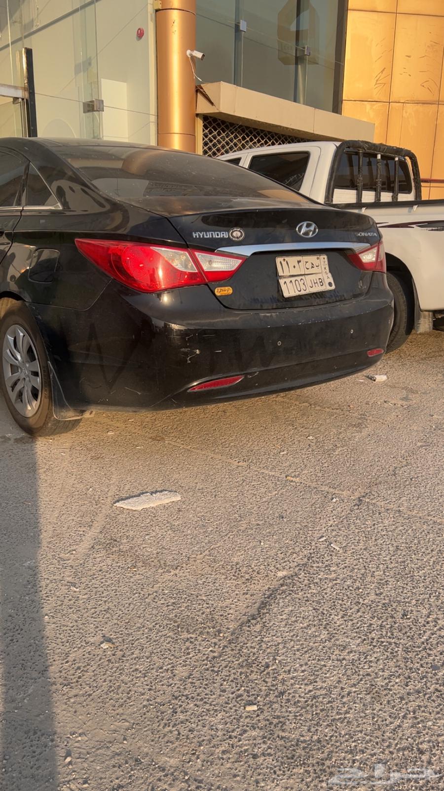 للبيع شمعات وكشافات وشبك والحساسات والصدام الي ورا ولي قدام64590643125505111