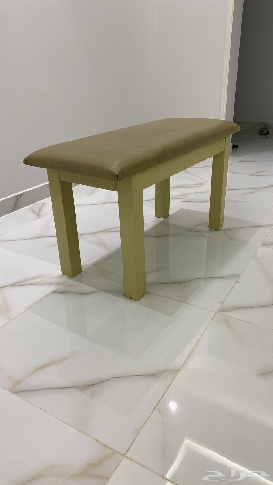 كرسي للبيع استعمال نظيف64432482130689111