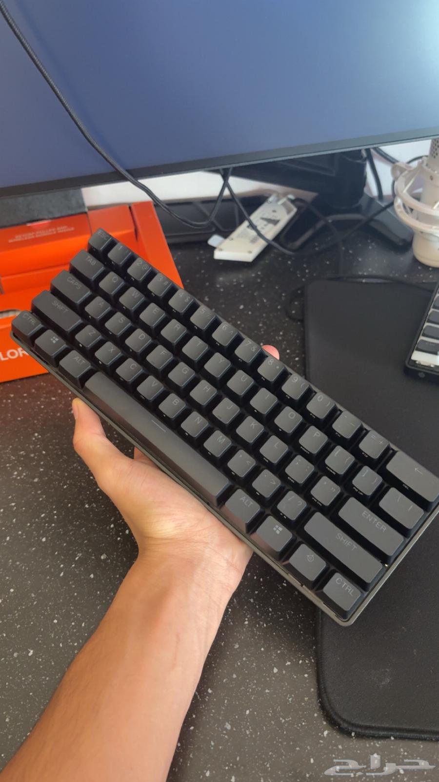 كيبورد apex pro mini wireless64429438190083111