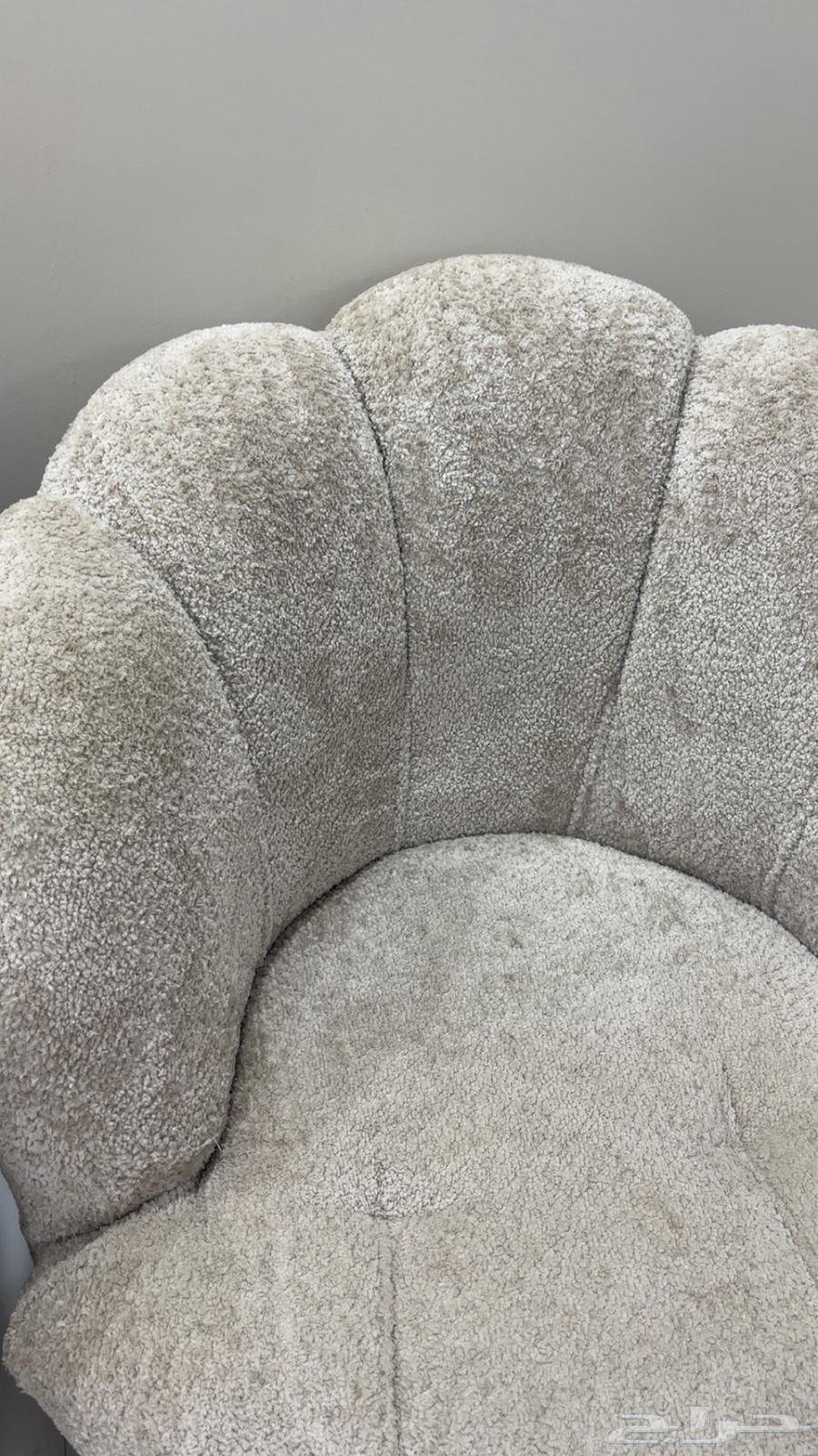 اثاث للبيع كنب وطاولات وابجورات64433525960322113