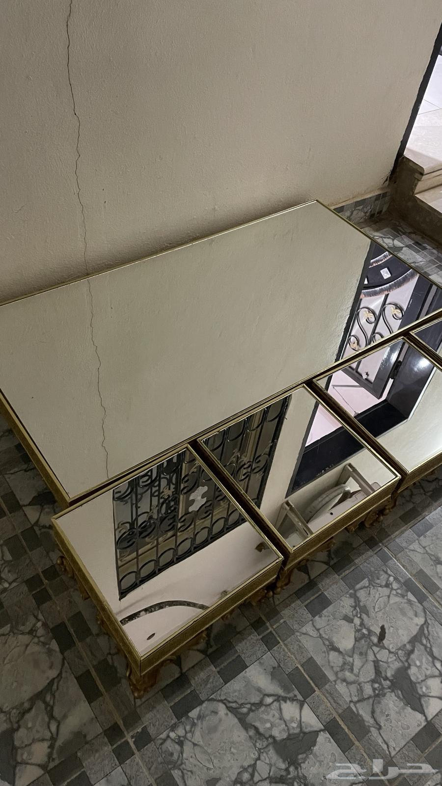 طاولات ذهبيه زجاج64431855898627111