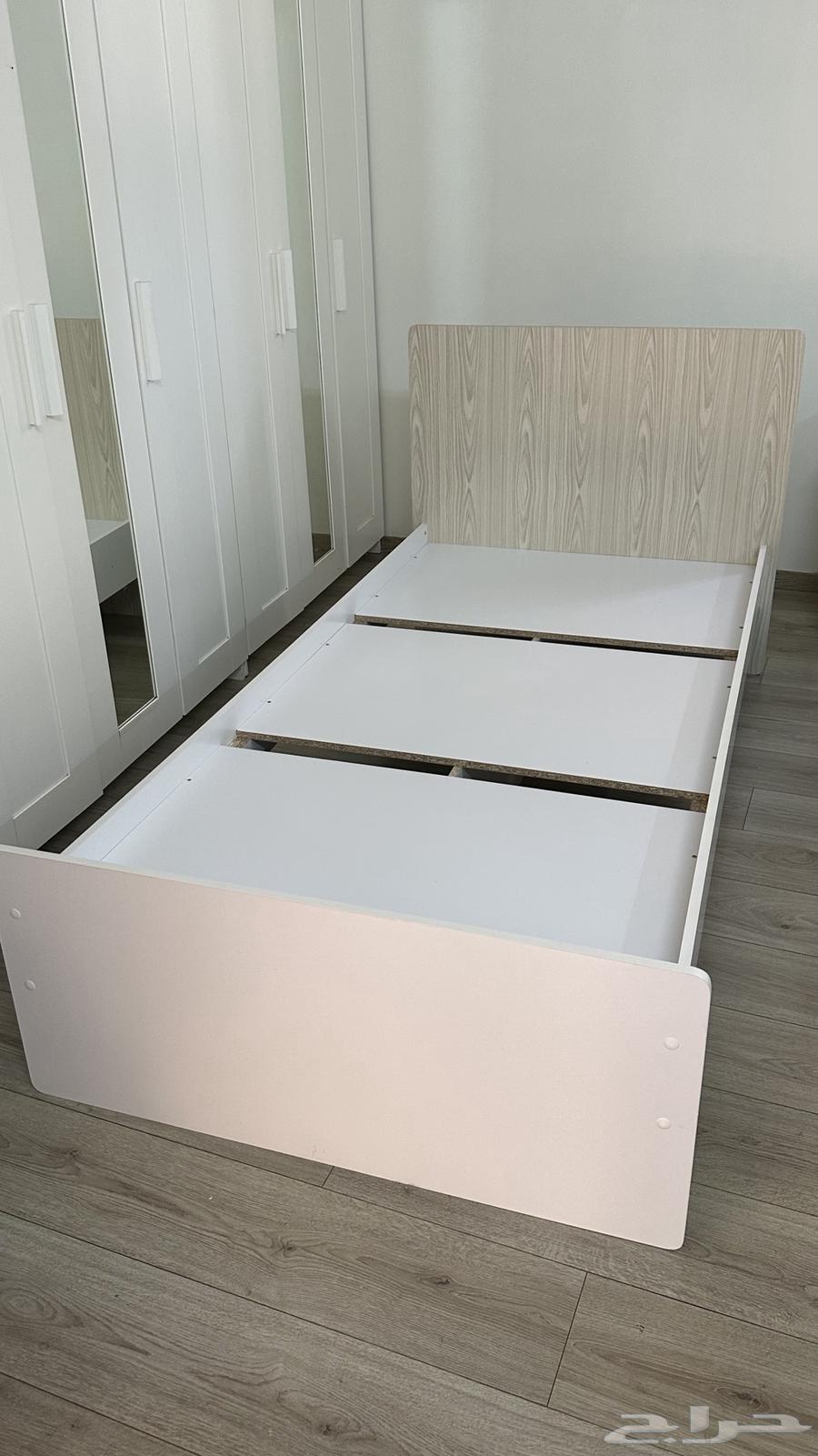 سرير جديد نظيف64431264965122110