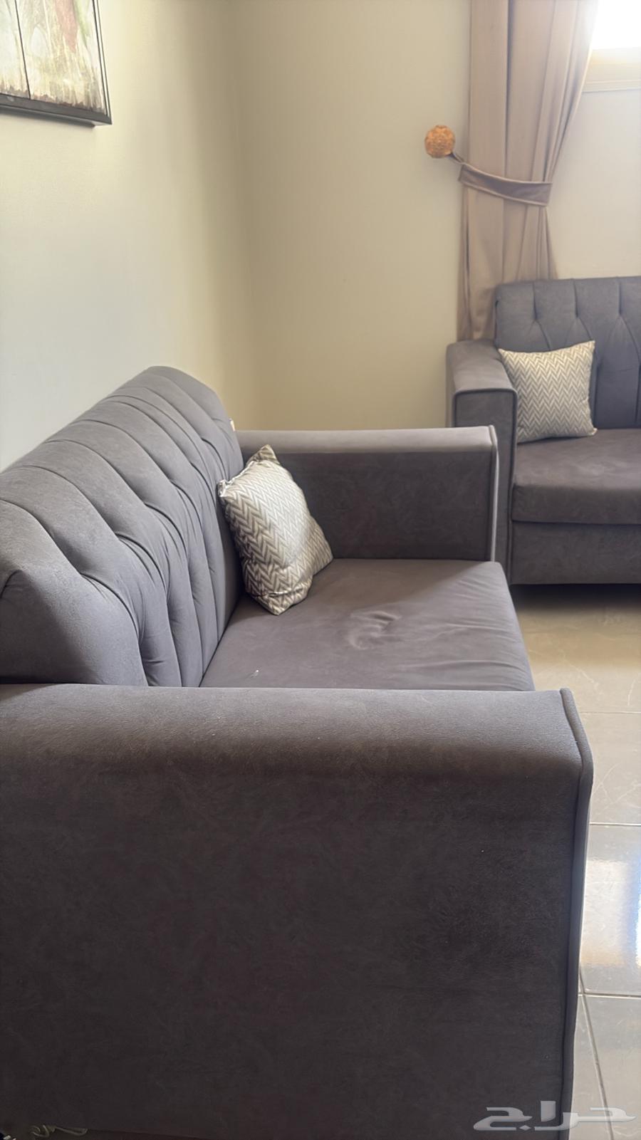 Clean sofa with no damage64431142770434110