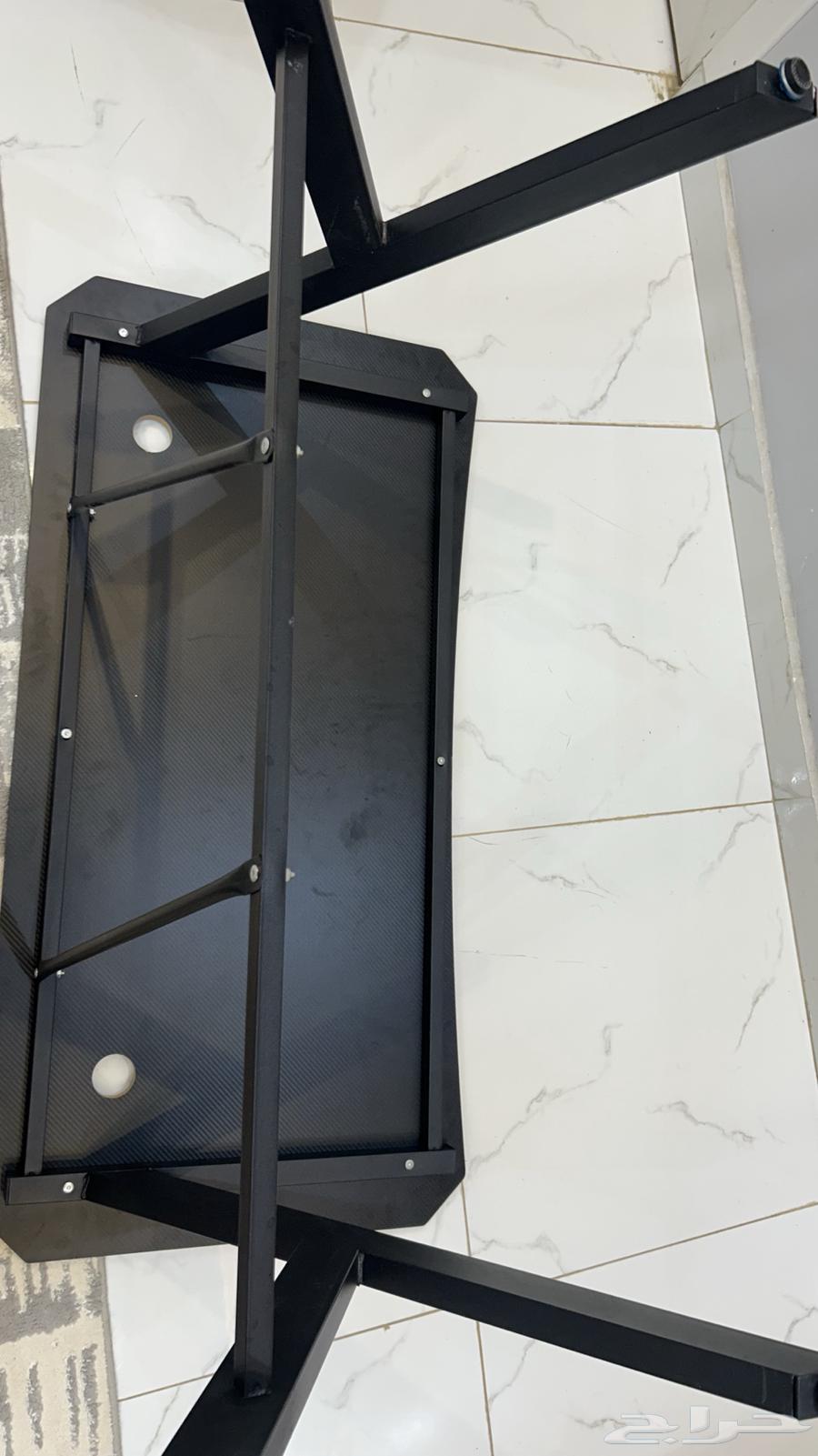 طاولة قمينق64433444882690111