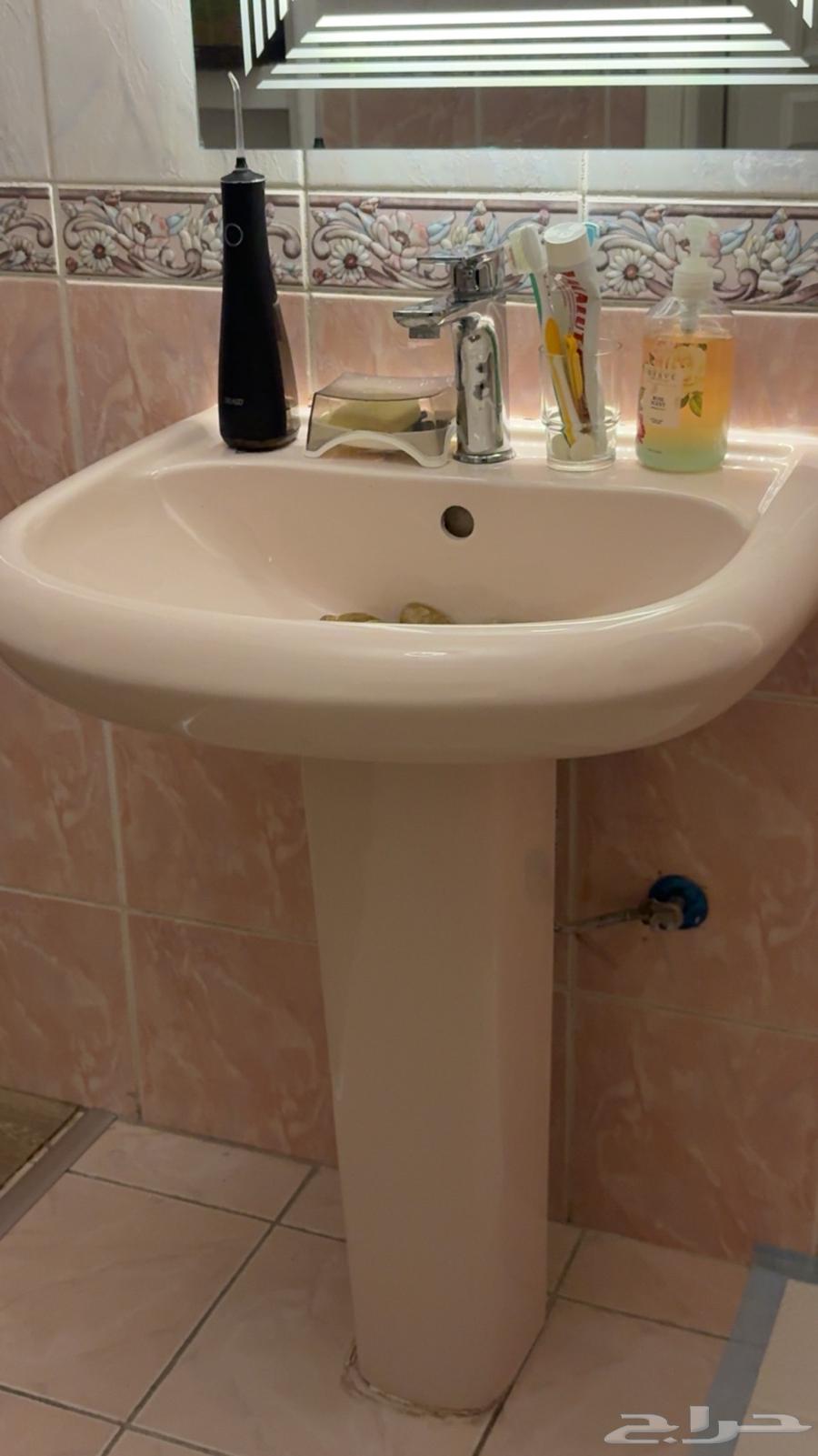 ادوات صحية للبيع مستخدمة64427919232386111