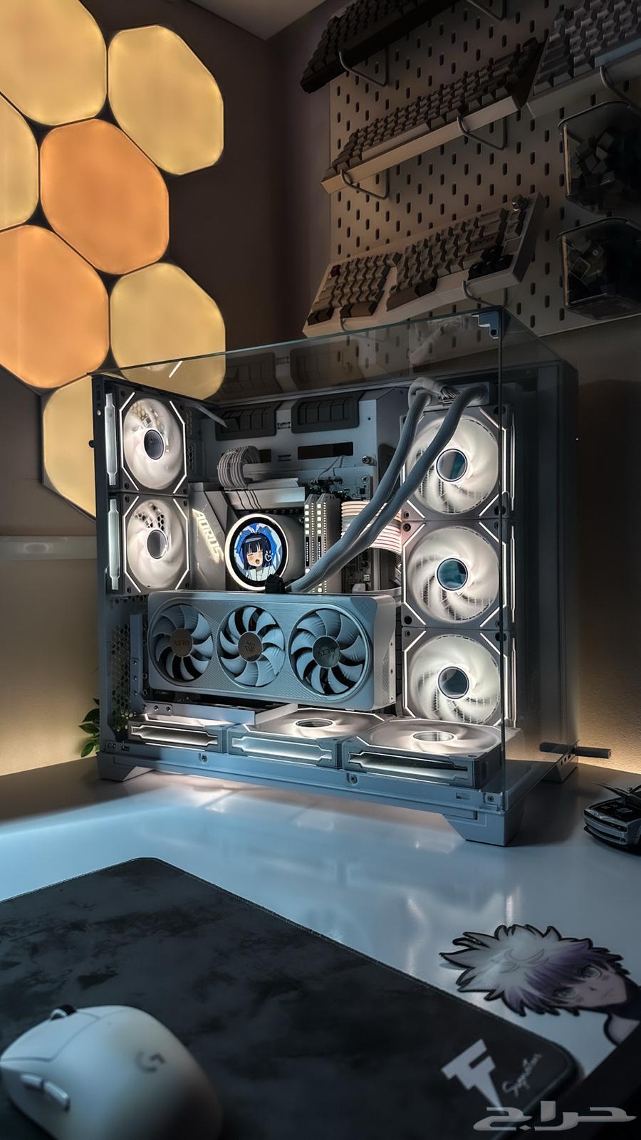 Lian li o11 vision PC case and Lian li fans (sold)64428738738435114