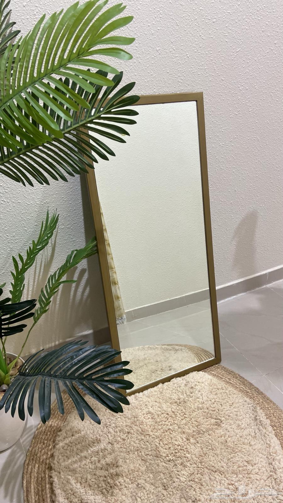 كنسول  مع مرايته  يمكن بيعه فردي المرايه اول الكنسول64432087816833111