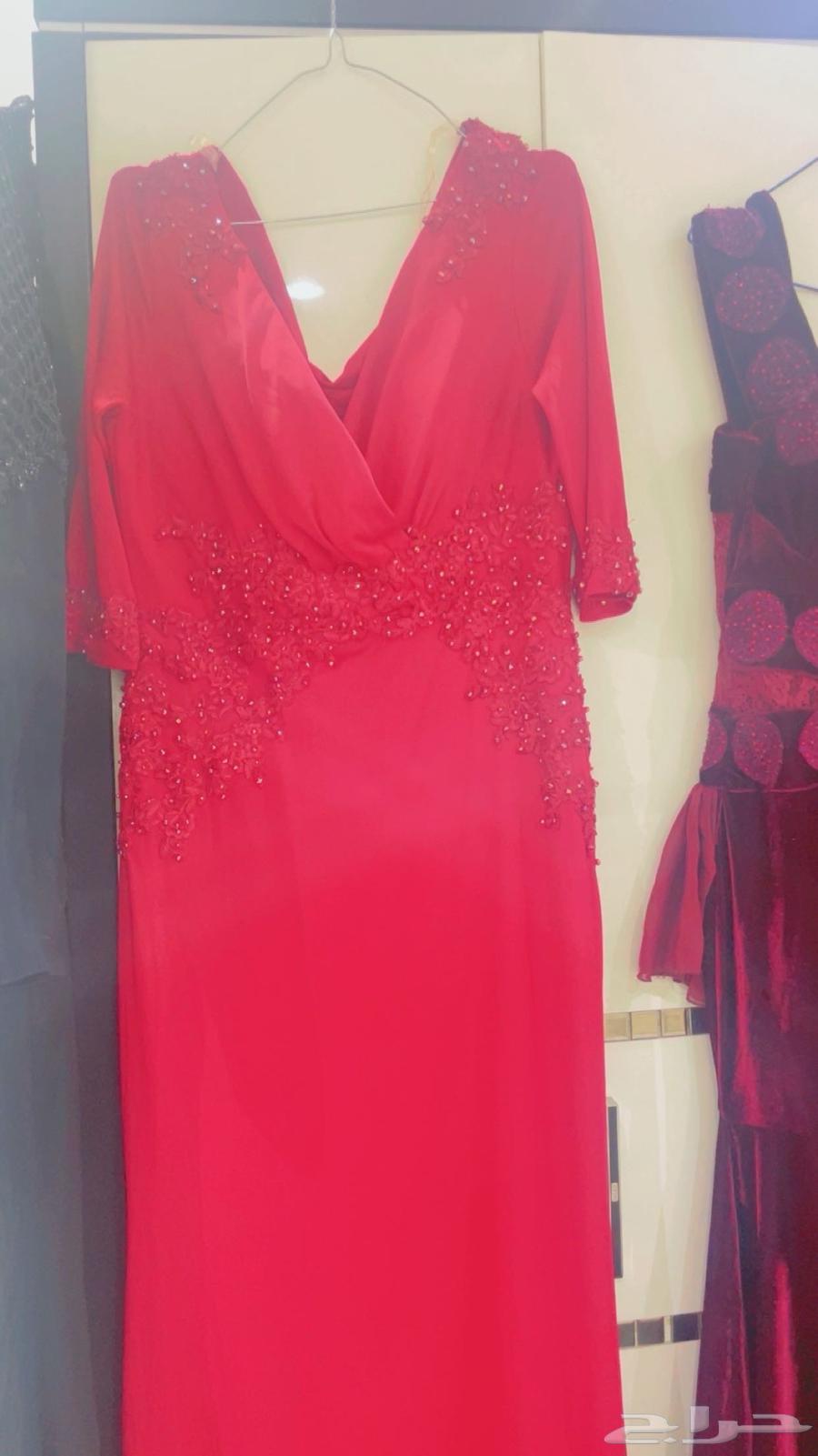 فساتين مستعمله استعمال خفيف64426255057538111