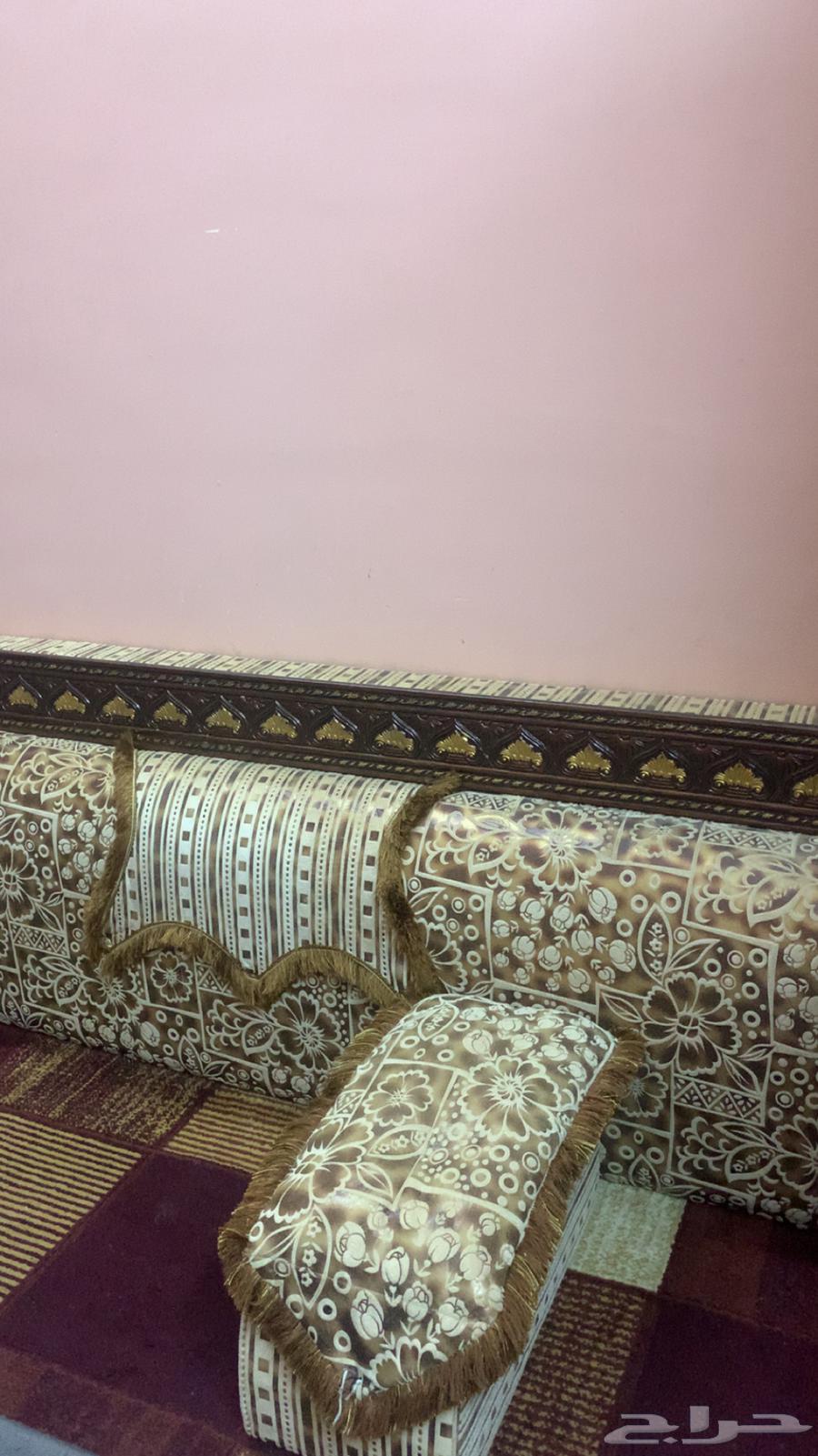 Mat with supports64426214795393110