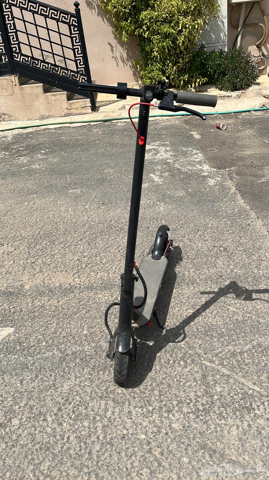 سكوتر لون اسود فخم64432142535937111