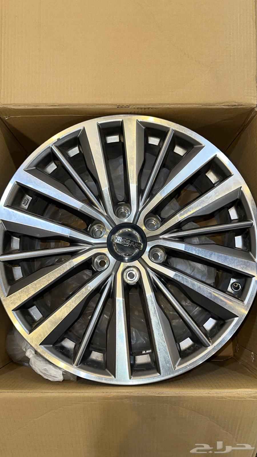 للبيع جنوط باترول بلاتنيوم 2020 2021 اصليه مقاس 20 وكاله64589585705858111