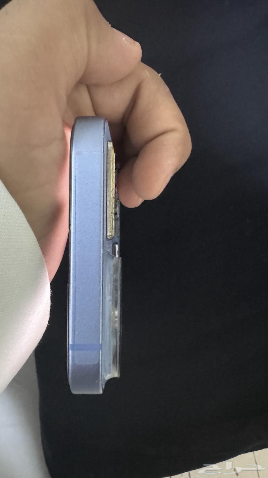 iPhone64431978477826112