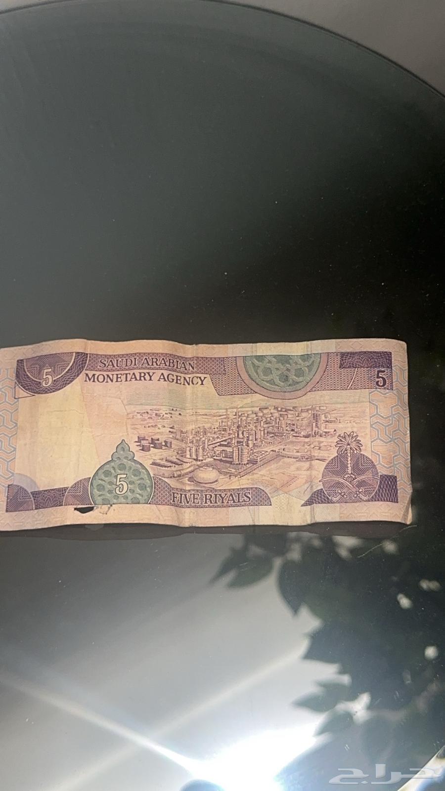 خمست الملك فهد رحمه الله جديده ما فيها شي علا السوم64426456868867111