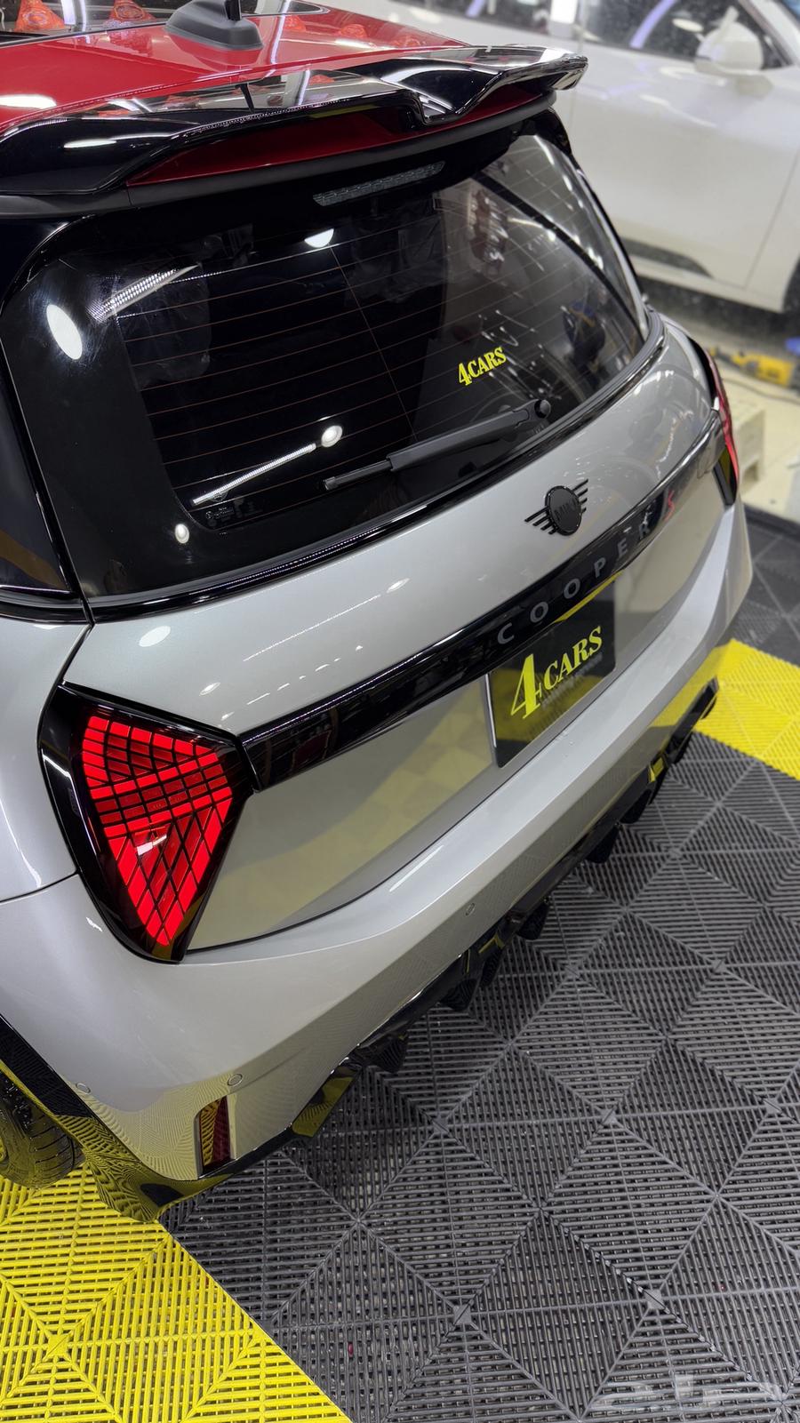 للبيع mini cooper JCW Kit 2025 بحالة الوكالة64592528977411112