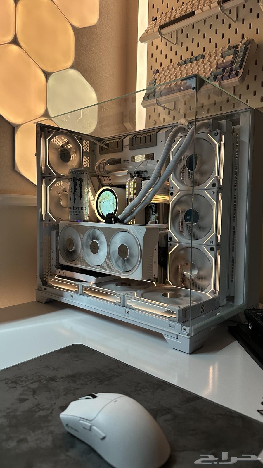 Lian li o11 vision PC case and Lian li fans (sold)64428738738435110