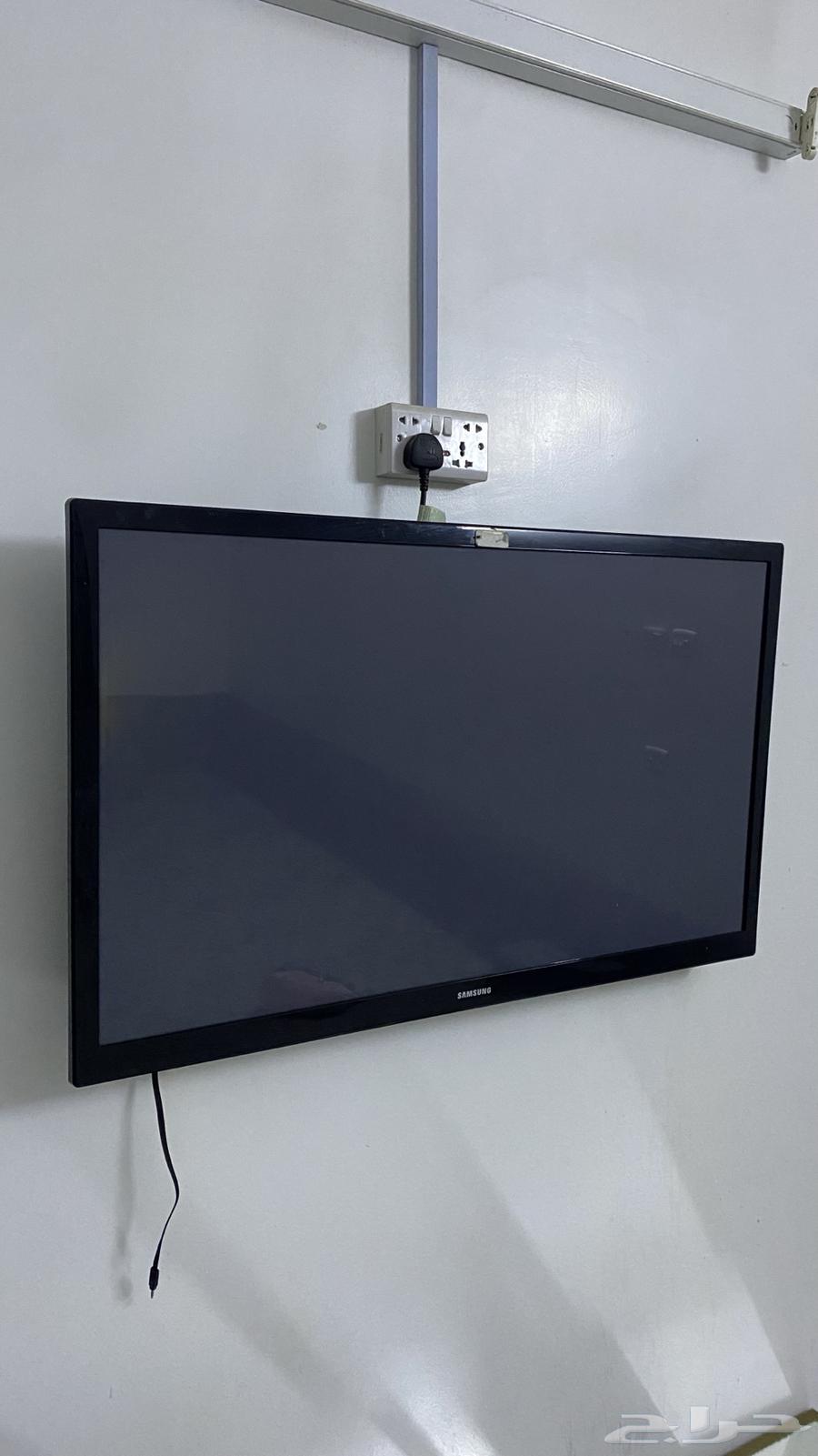 شاشة بلازما شركة سامسونج سليمه الصوره   الصوت خفيف شوي64432386804737110