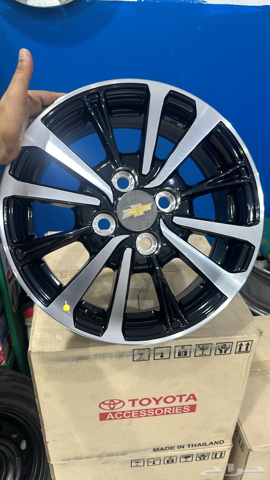 جنوط اصلي وكآله تركب على شفر سبارك مقاس 1464587429146626110