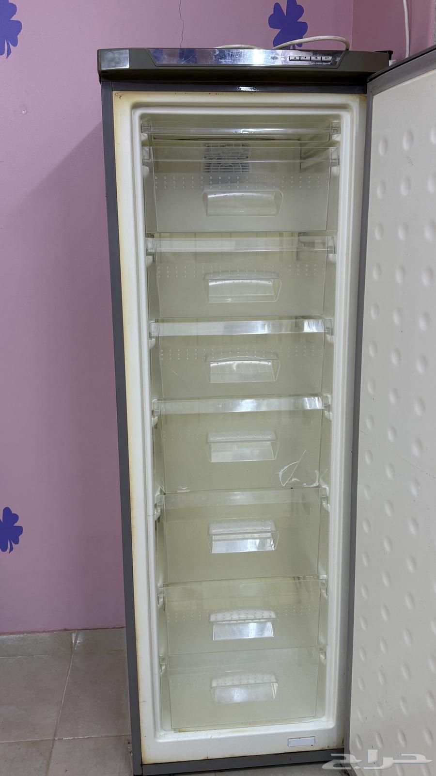 فريزر طويل من شركة آرو64429721988354111