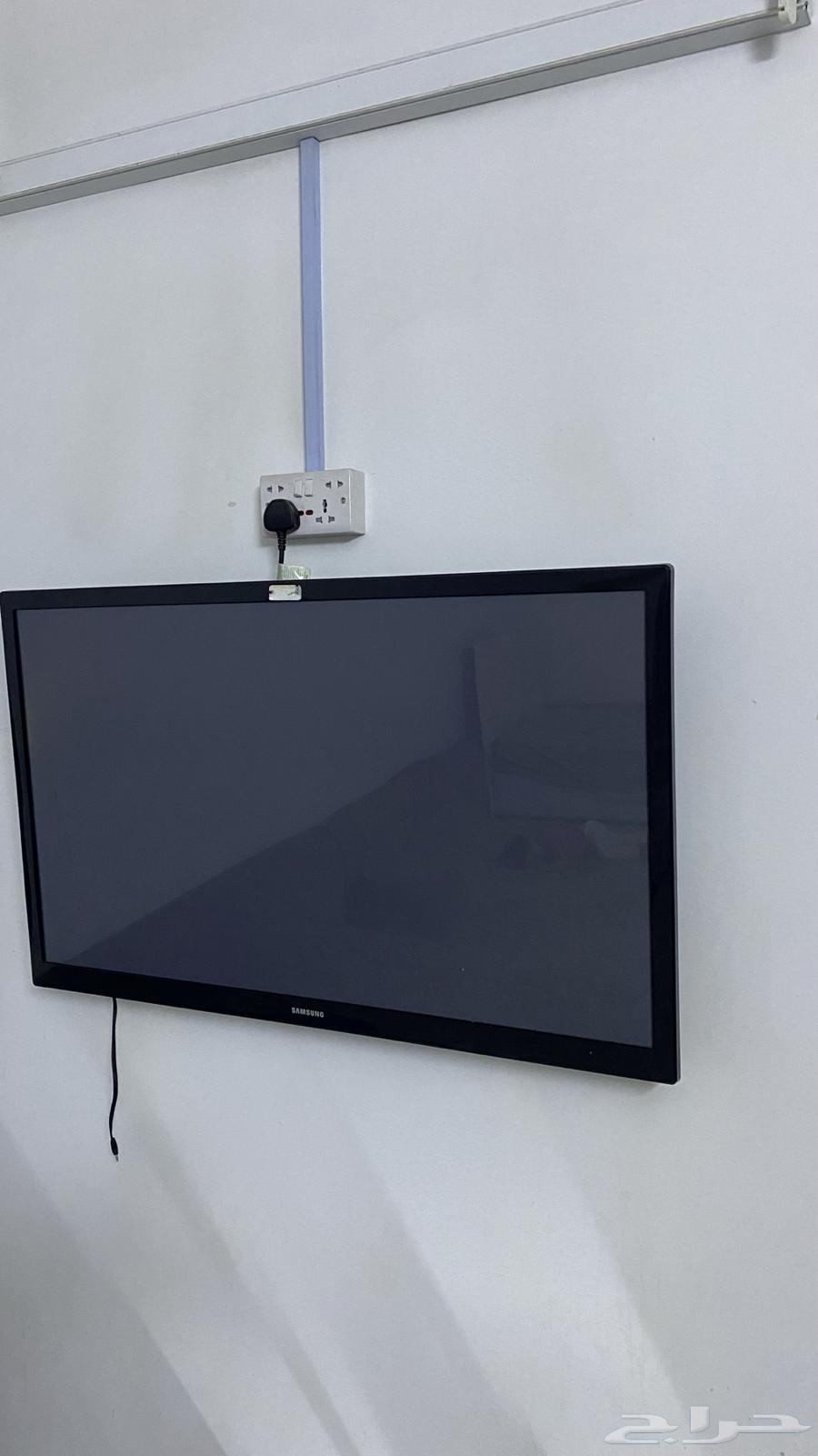 شاشة بلازما شركة سامسونج سليمه الصوره   الصوت خفيف شوي64432386804737111