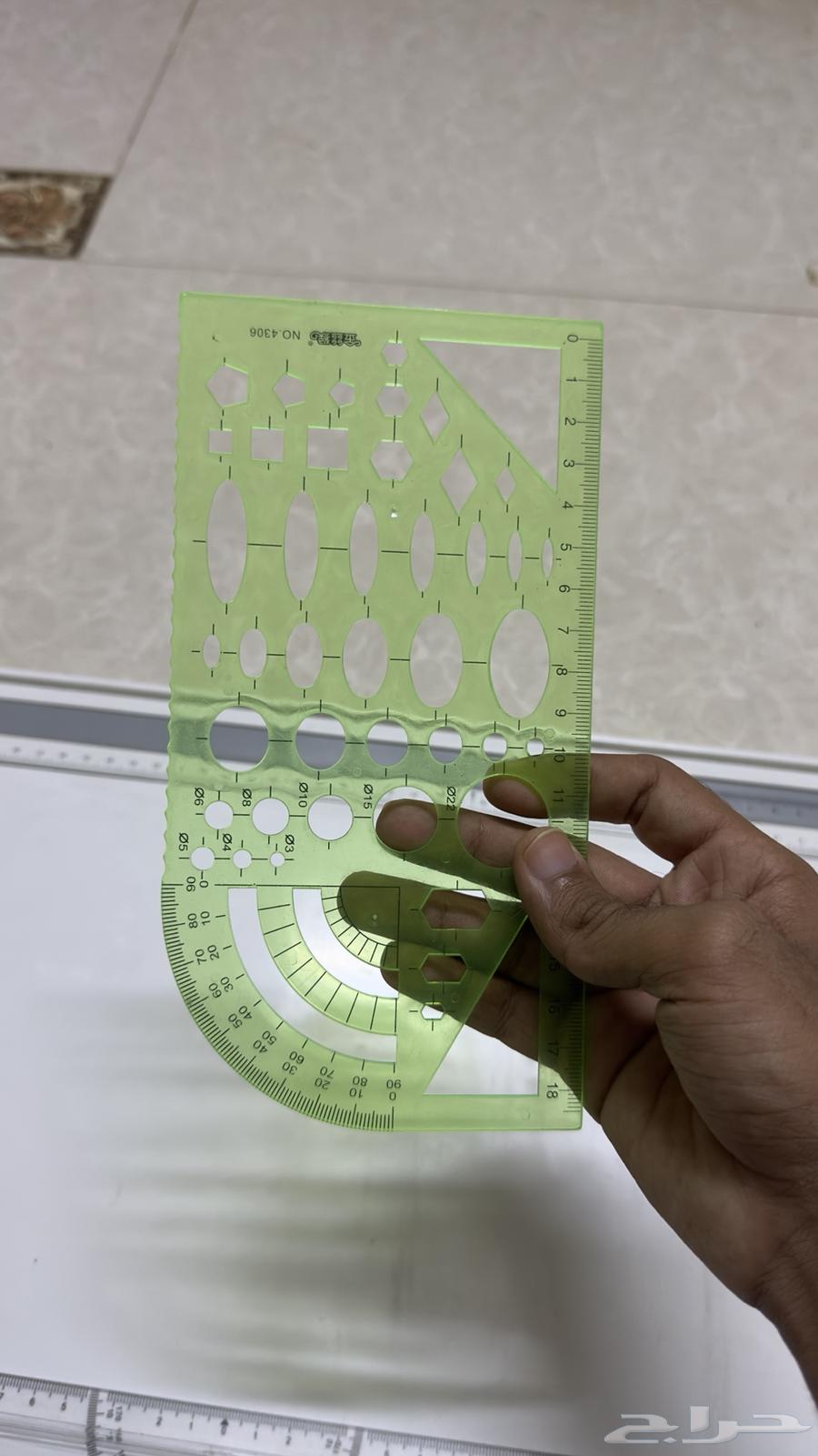 لوحة الرسم الهندسي64429170250882112