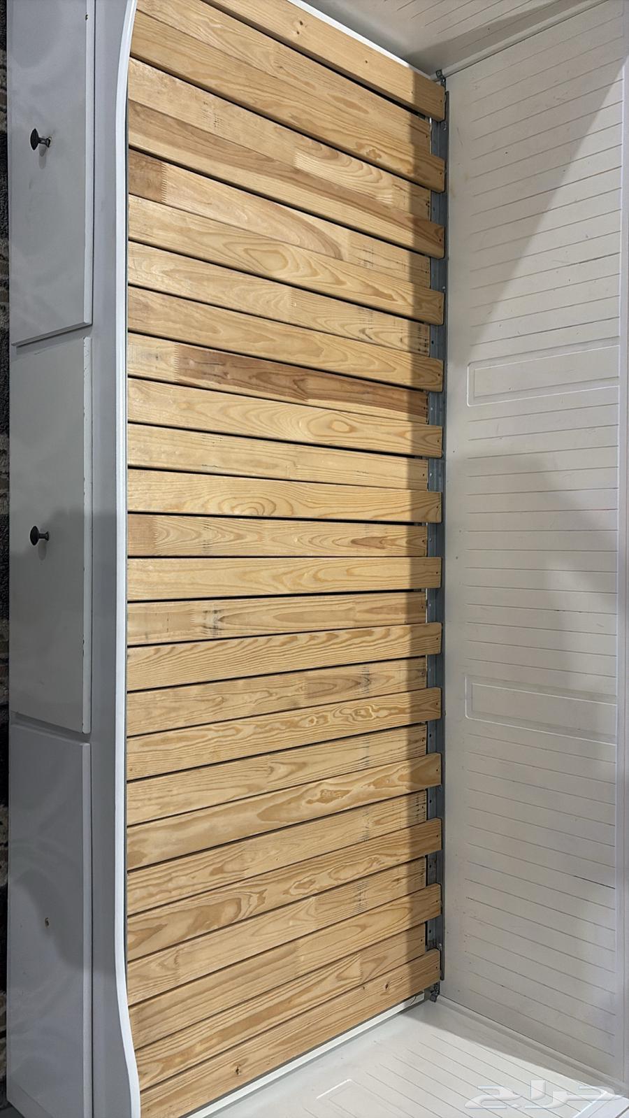 سرير ايكيا للبيع نفر يتحول نفرين64431548466434112