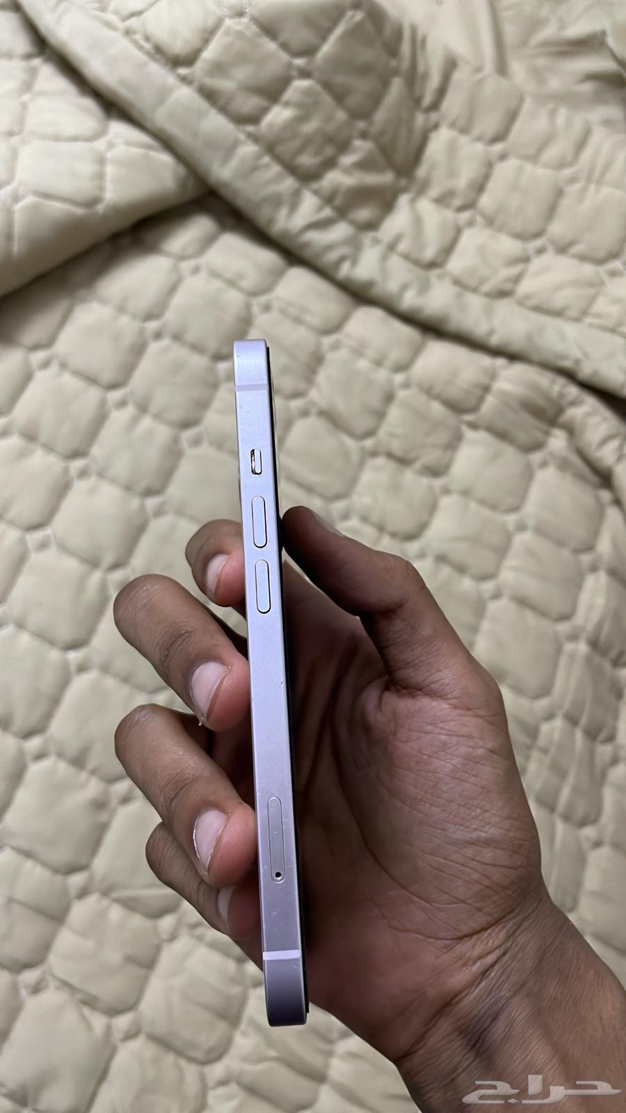 ايفون 13 ما انفك64433242967170110