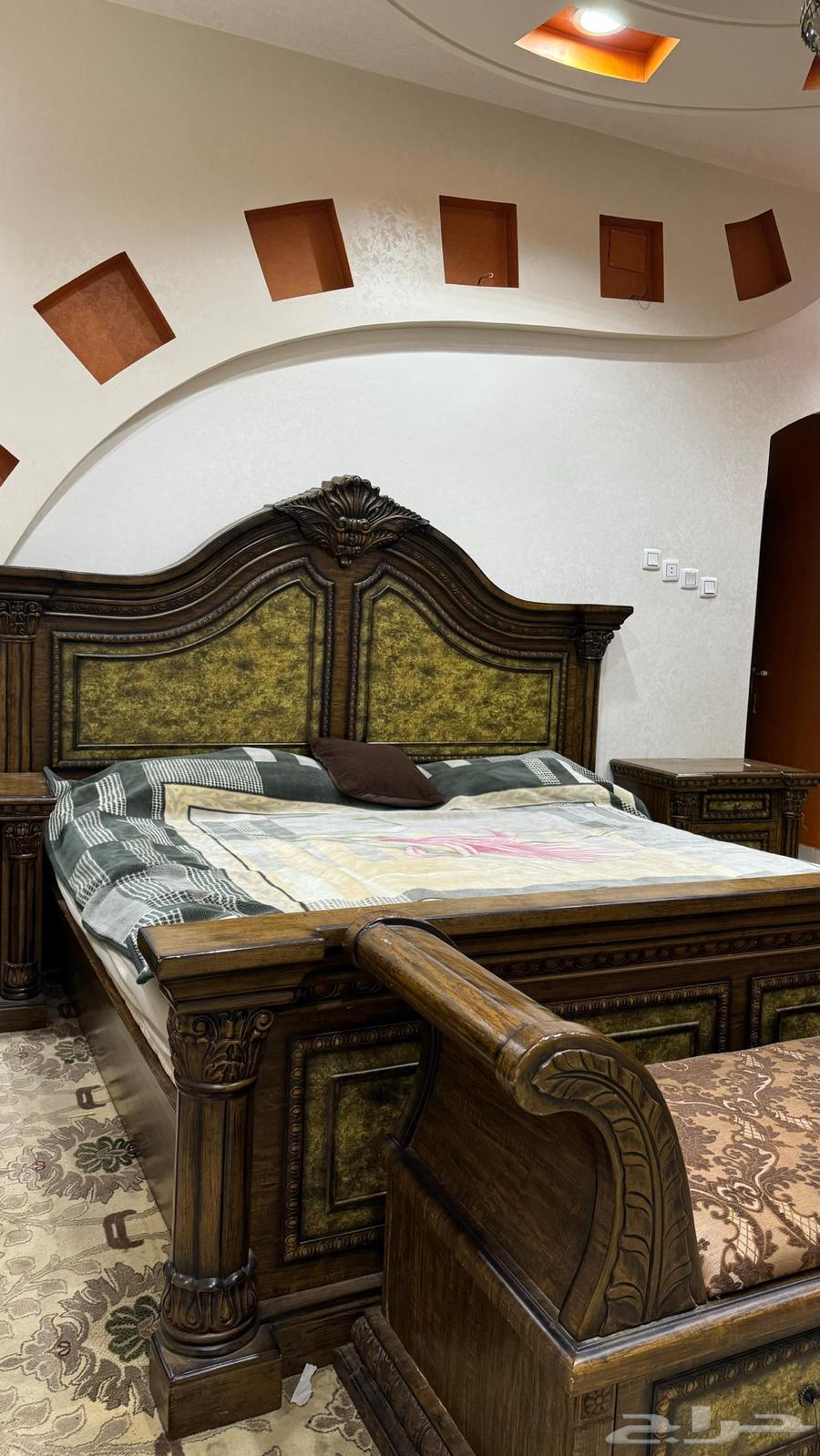 غرفة نوم خشبي64432373286914112