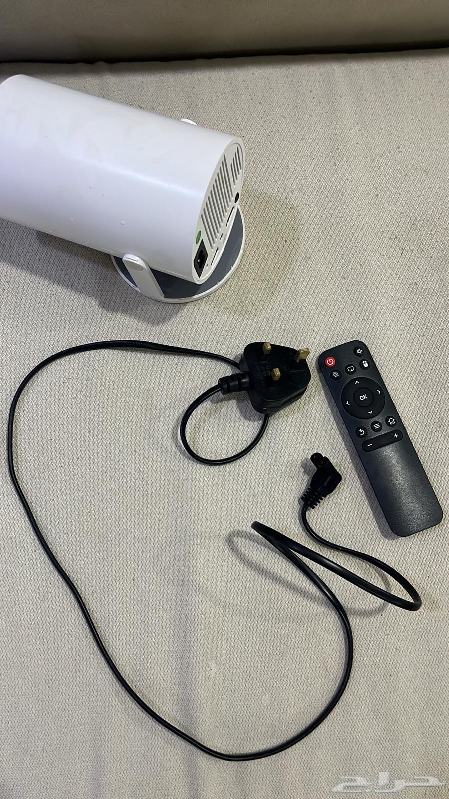 Smart projector64430057201794114