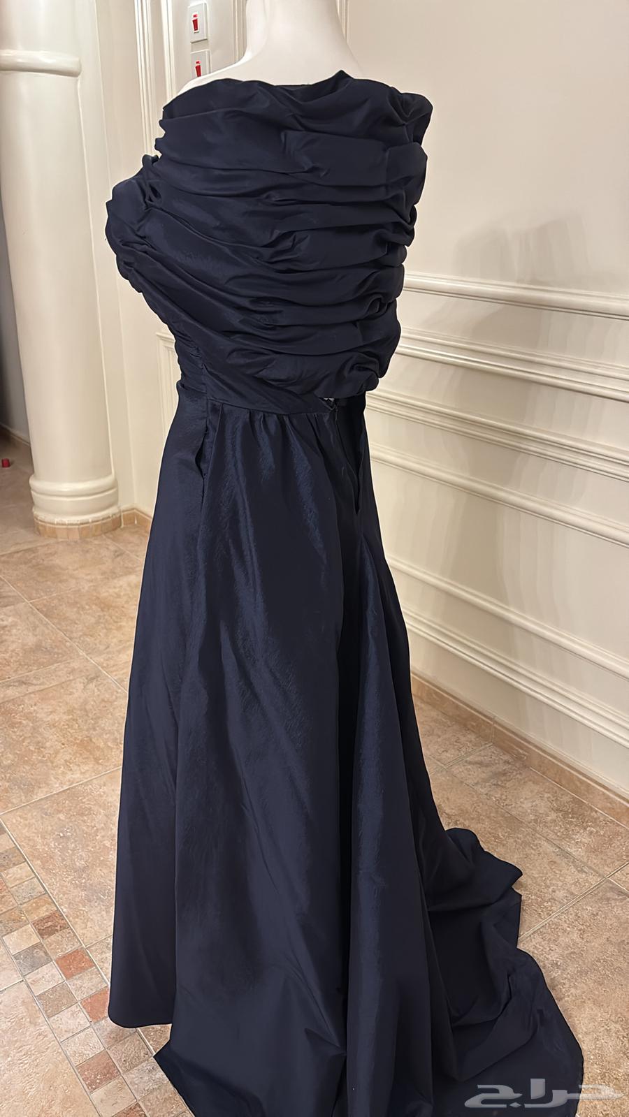 فستان للبيع مقاس سمول64427223511938111