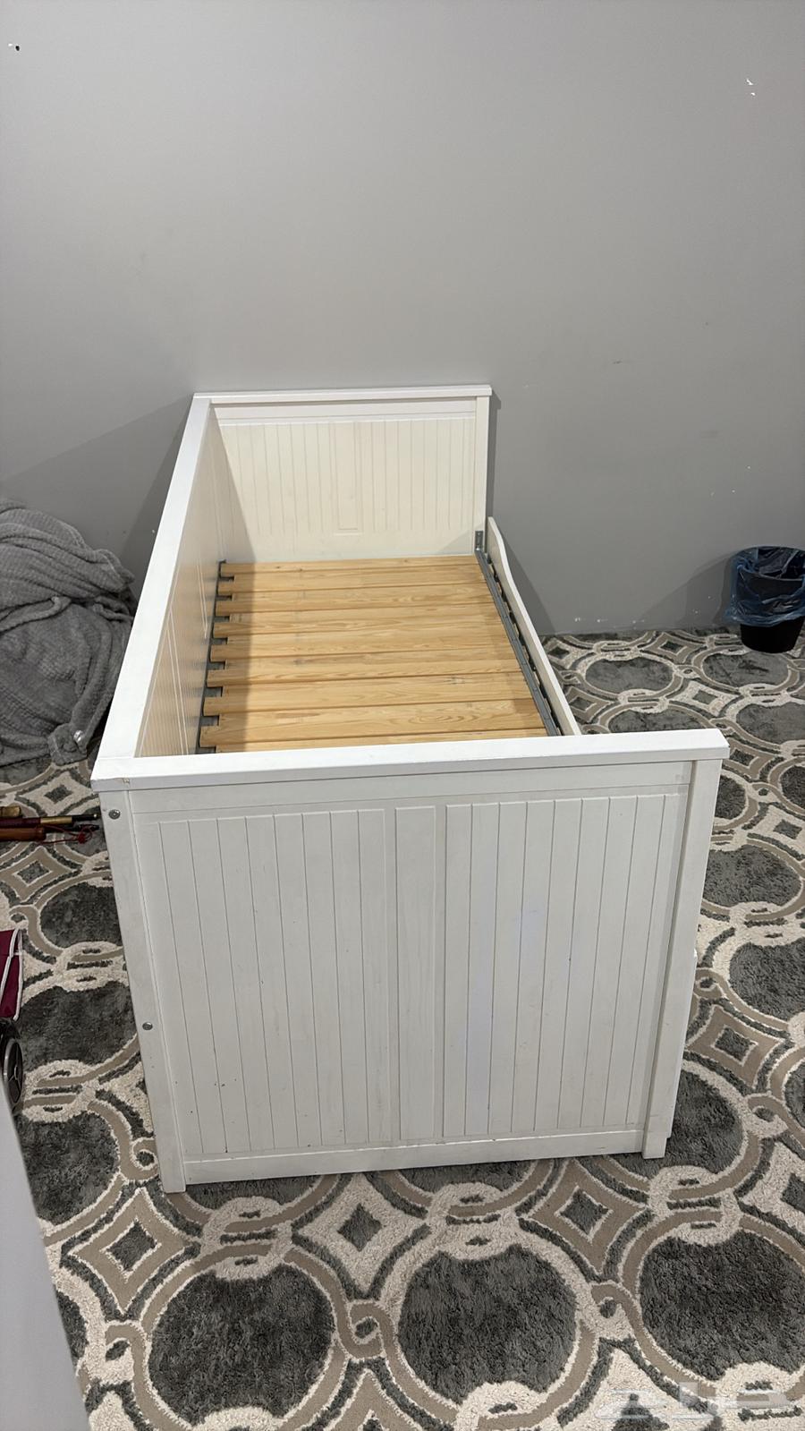 سرير ايكيا للبيع نفر يتحول نفرين64431548466434110